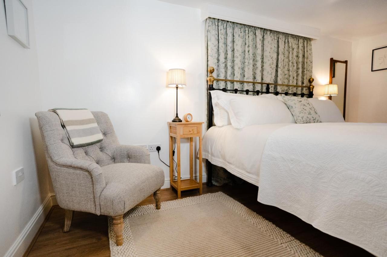 Hovell Hall Country Bed And Breakfast Norwich Exterior photo