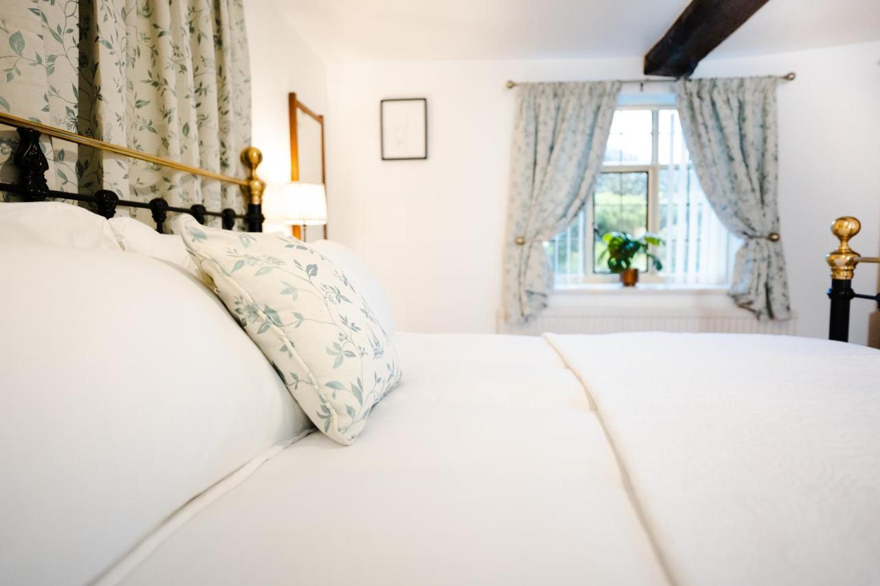Hovell Hall Country Bed And Breakfast Norwich Exterior photo